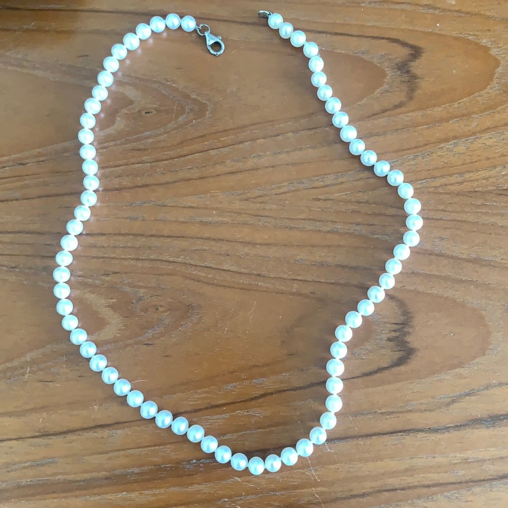 Pearl necklace